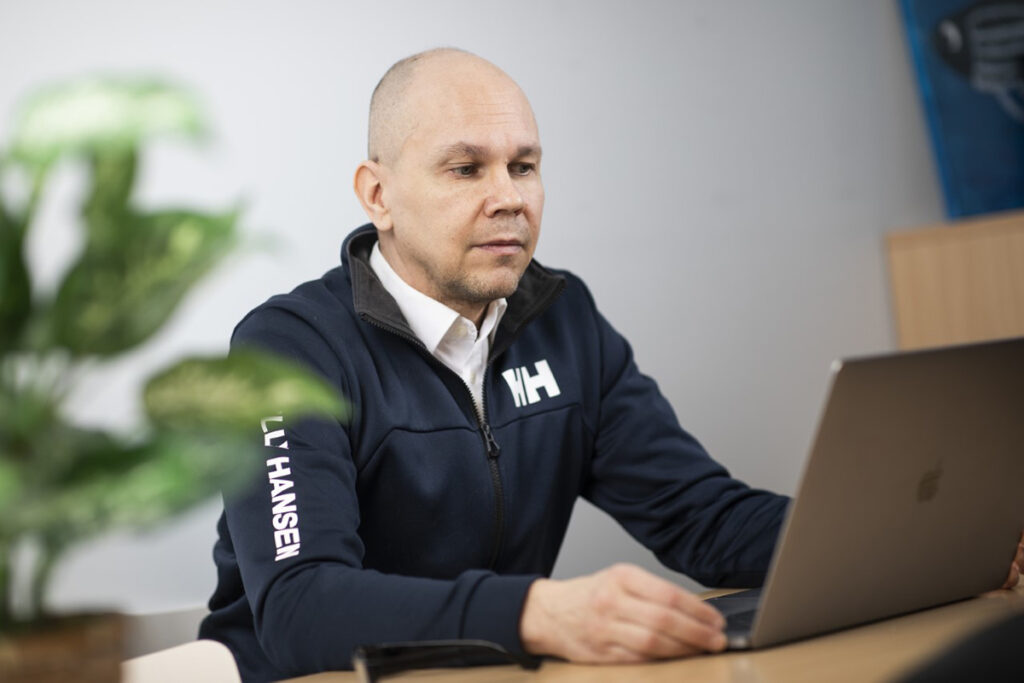 Blogginlägg: coronavaccinationsskyddet – avtagande och sårbart eller bestående och hållbart? 15 mika ramet 1200x700 0